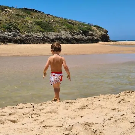 Monte Clérigo - - T2 Apartamento