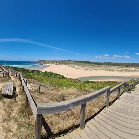 Apartamento Monte Clérigo - - T2 *