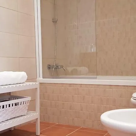 Monte Clérigo - - T2 Apartamento